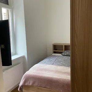 Tiny Twix In The Centre Apartment